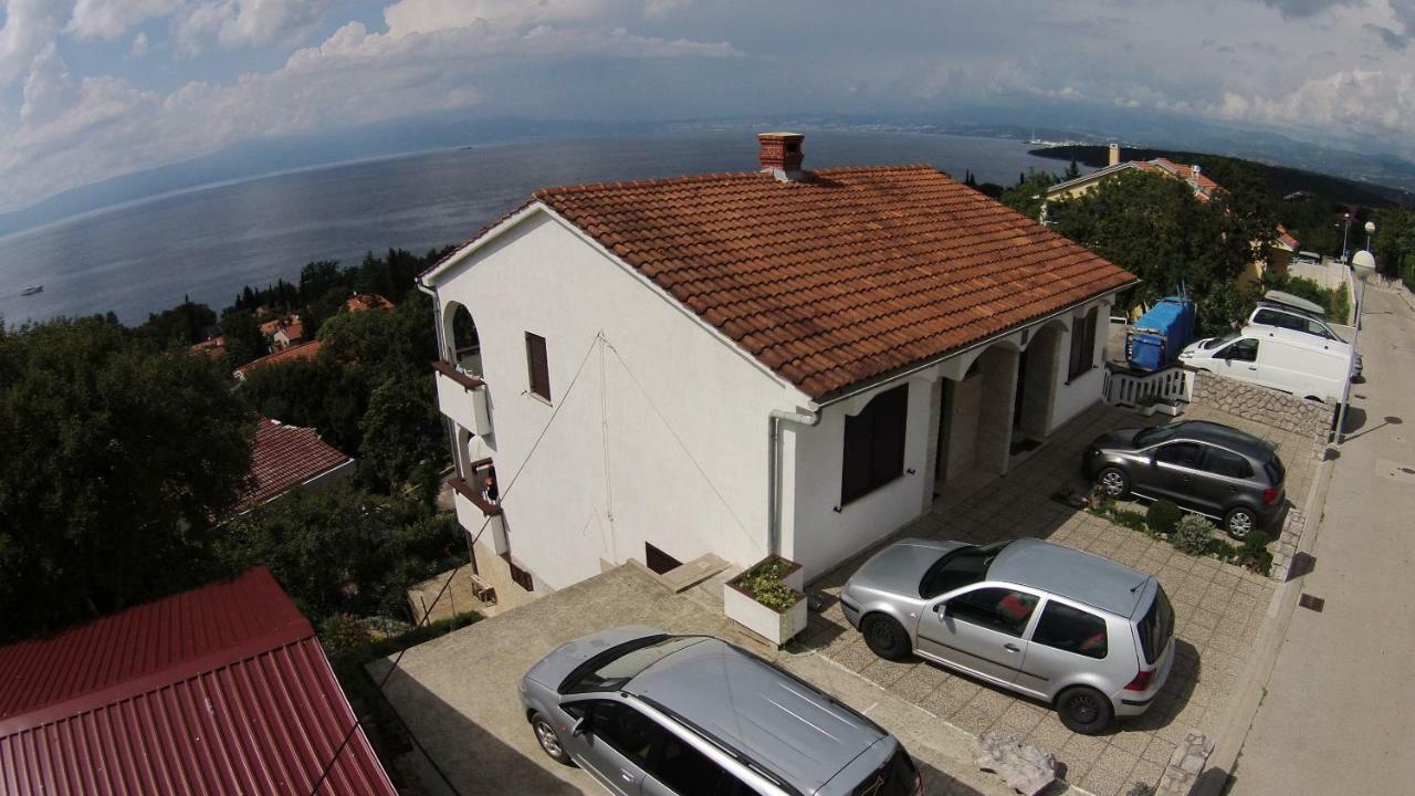 Apartments Sudic Njivice Esterno foto